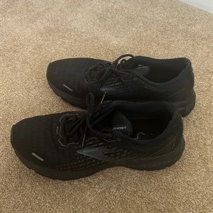 Black Brooks Sneakers